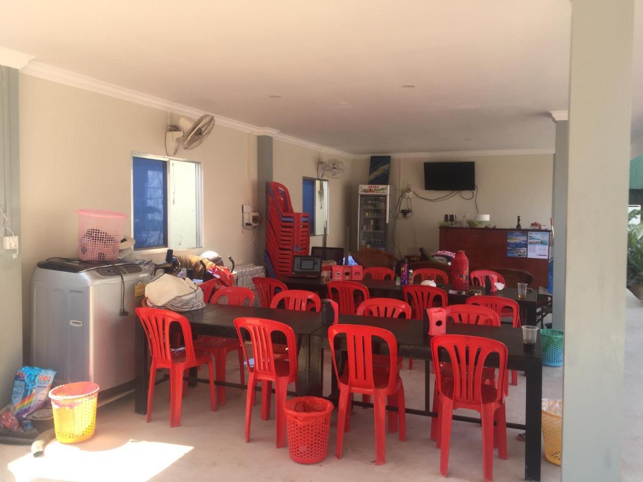 Fullmoon House Sihanoukville Exterior photo